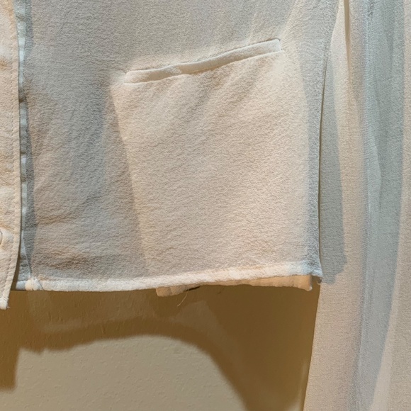 JNBY Silk Cropped Blouse ⭐ FINAL PRICE ⭐ - Picture 2 of 4